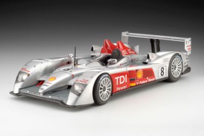 Audi R10 TDI Model Kit